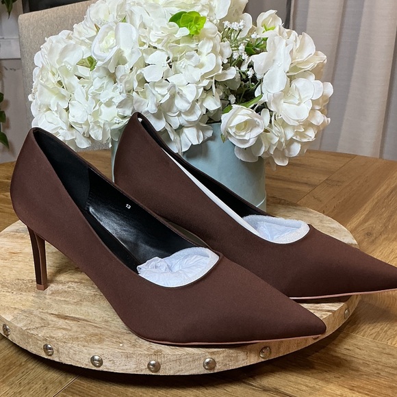 Chic Brown Women's Heels #838 - Picture 3 of 3